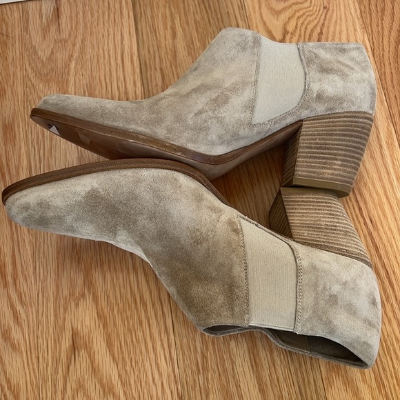 Vince women’s 9.5 M Hamilton -clay suede boots. - Picture 10 of 12